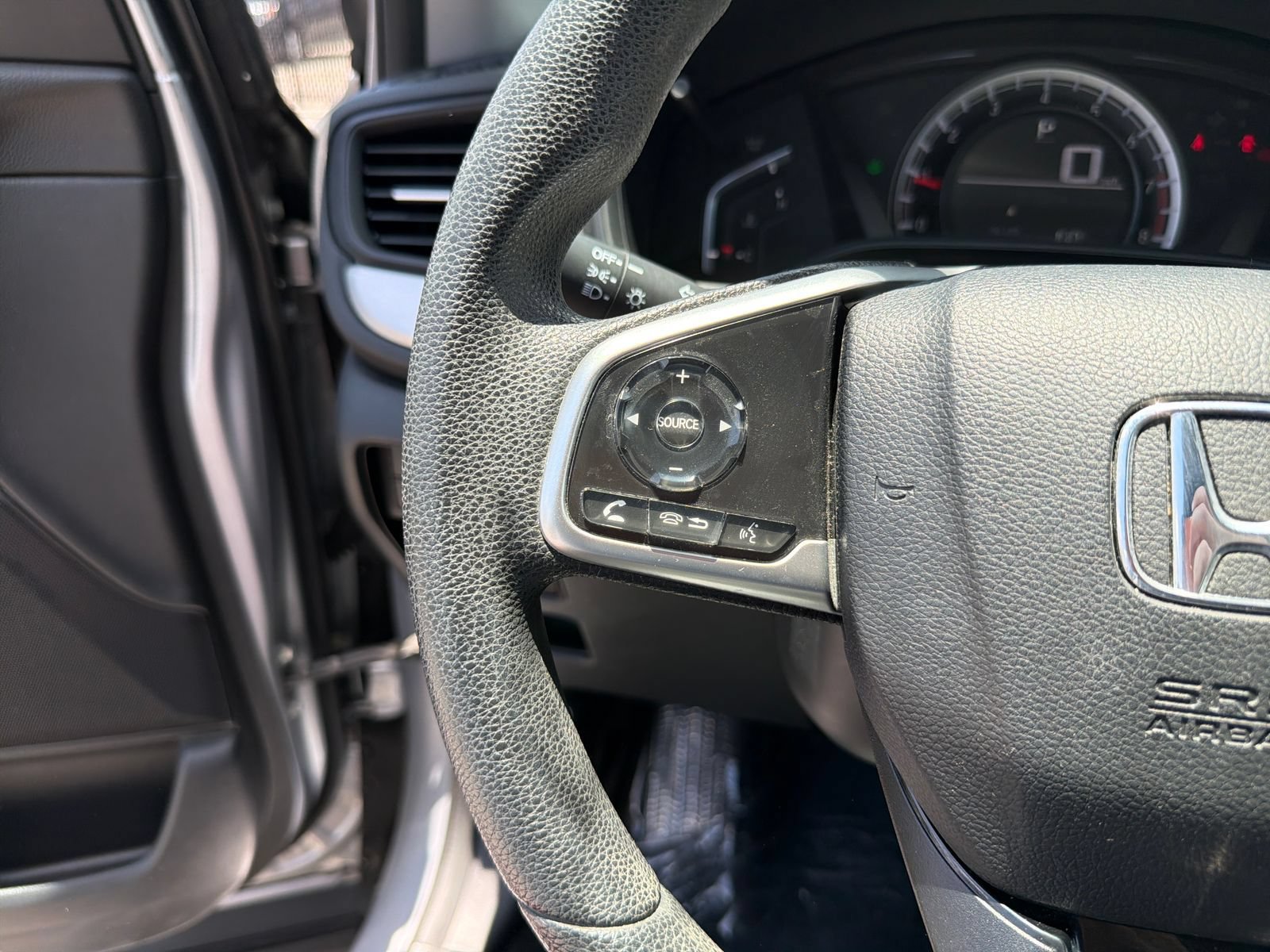 Used 2019 Honda CR-V LX image 11