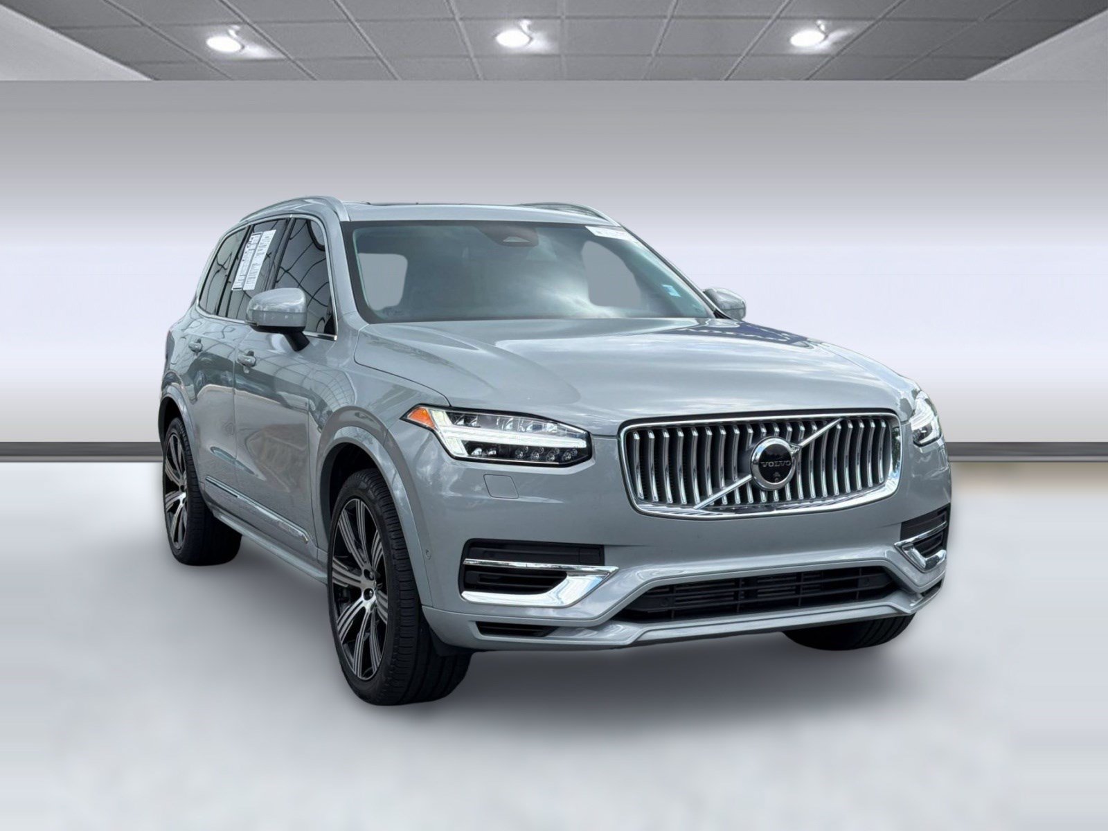 Certified 2024 Volvo XC90 T8 Plus w/ Protection Package Premier AWD/4WD image 6