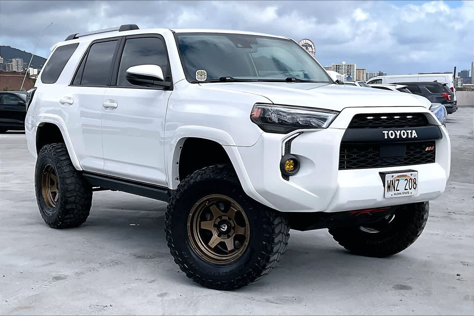 Used 2022 Toyota 4Runner SR5 Premium AWD/4WD image 21