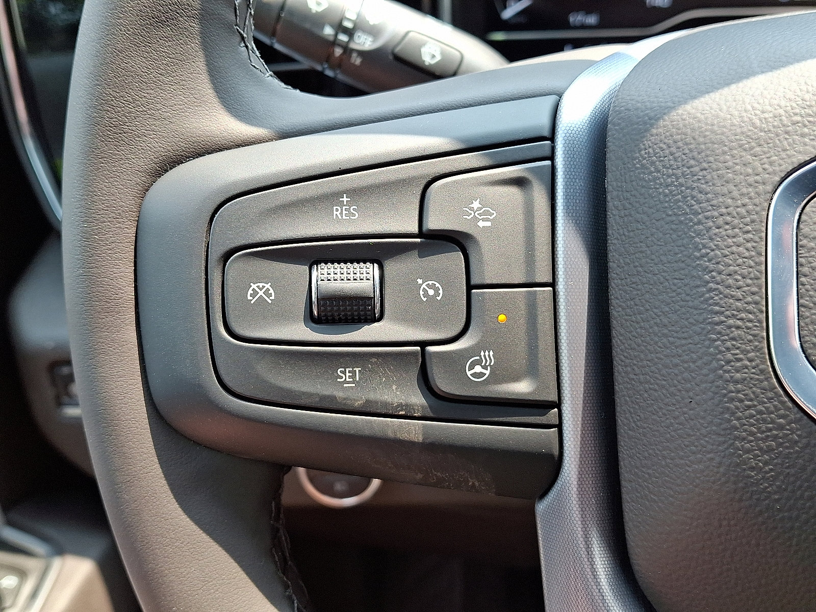 New 2025 GMC Sierra 2500 SLT image 17