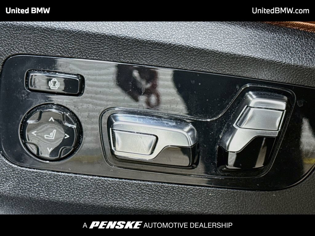 Used 2023 BMW X7 M60i w/ Executive Package AWD/4WD image 4