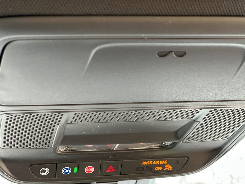 New 2026 Chevrolet Equinox ACTIV w/ Safety and Technology Package image 18