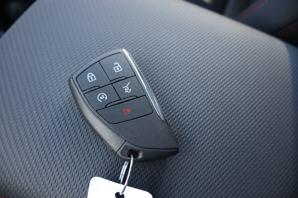New 2027 Chevrolet Equinox RS w/ Safety and Technology Package AWD/4WD image 32