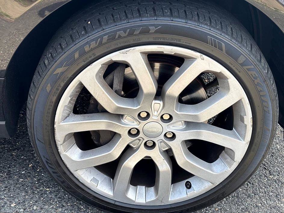 Used 2016 Land Rover Range Rover Supercharged image 12