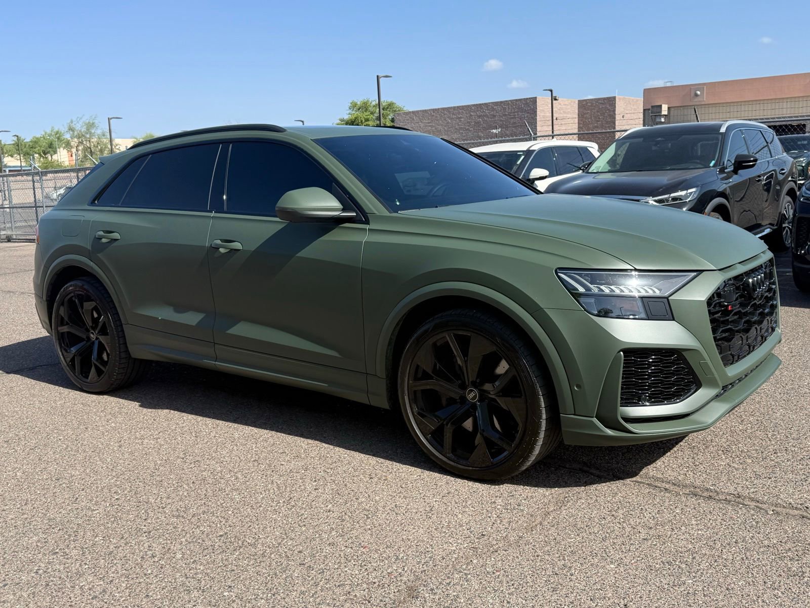 Used 2023 Audi RS Q8 AWD/4WD image 3