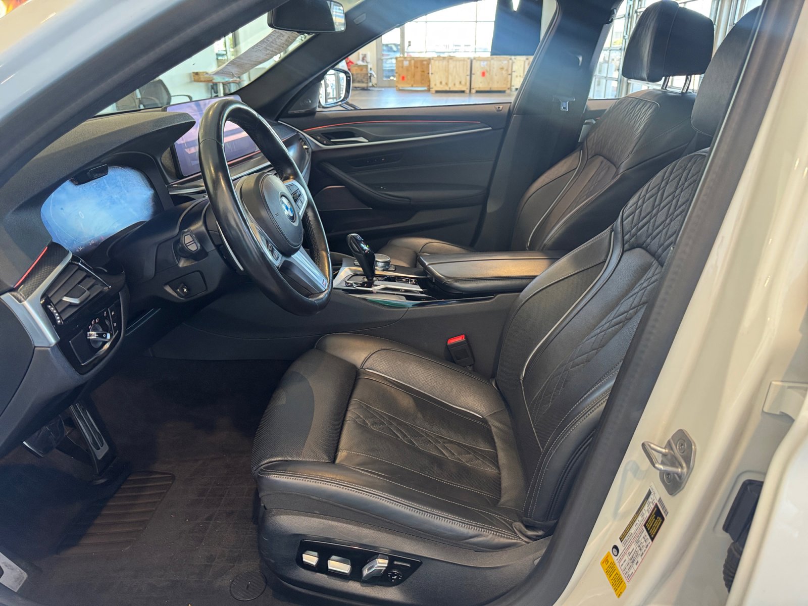 Used 2021 BMW 540i w/ M Sport Package image 14