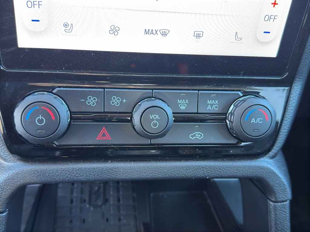 Used 2025 Ford Ranger Lariat w/ Black Appearance Package image 24