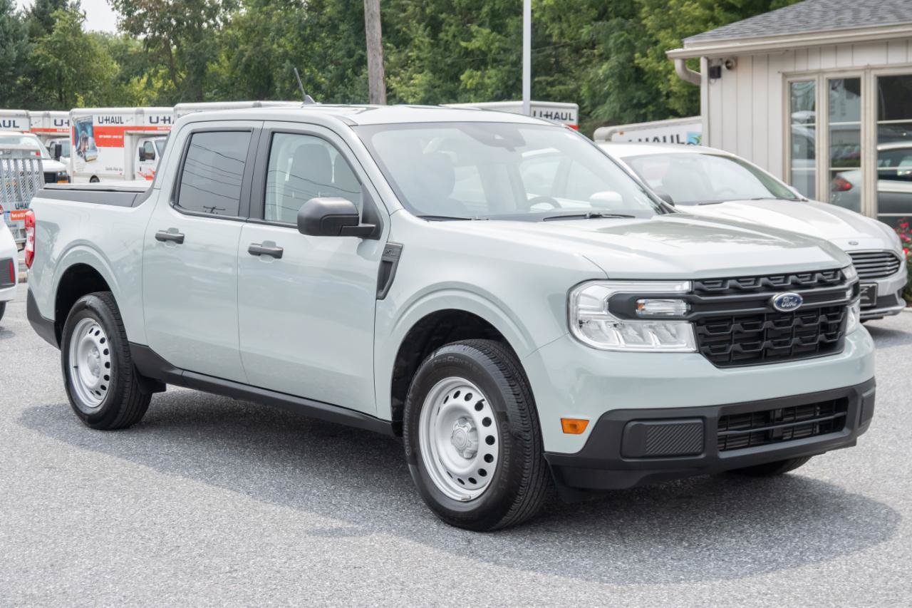 Used 2024 Ford Maverick XL w/ Equipment Group 100A Standard AWD/4WD image 4