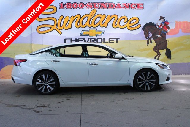 Used 2019 Nissan Altima 2.5 Platinum image 1