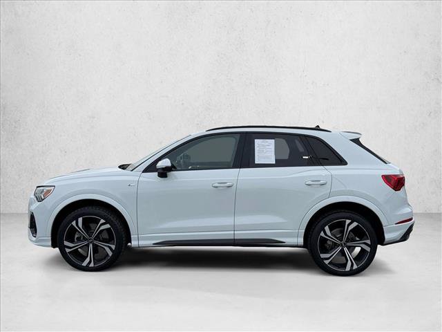 Used 2023 Audi Q3 2.0T Premium Plus w/ Premium Plus Package AWD/4WD image 9
