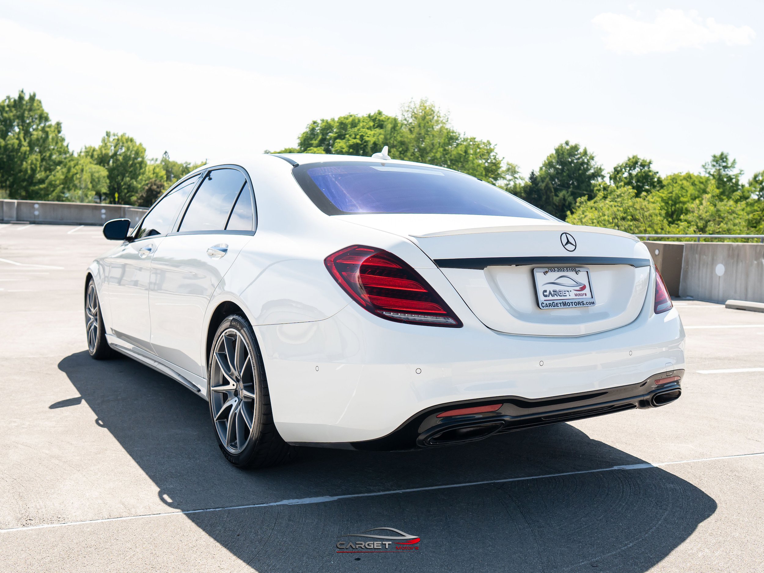 Used 2018 Mercedes-Benz S 560 Sedan w/ AMG Line Exterior image 5