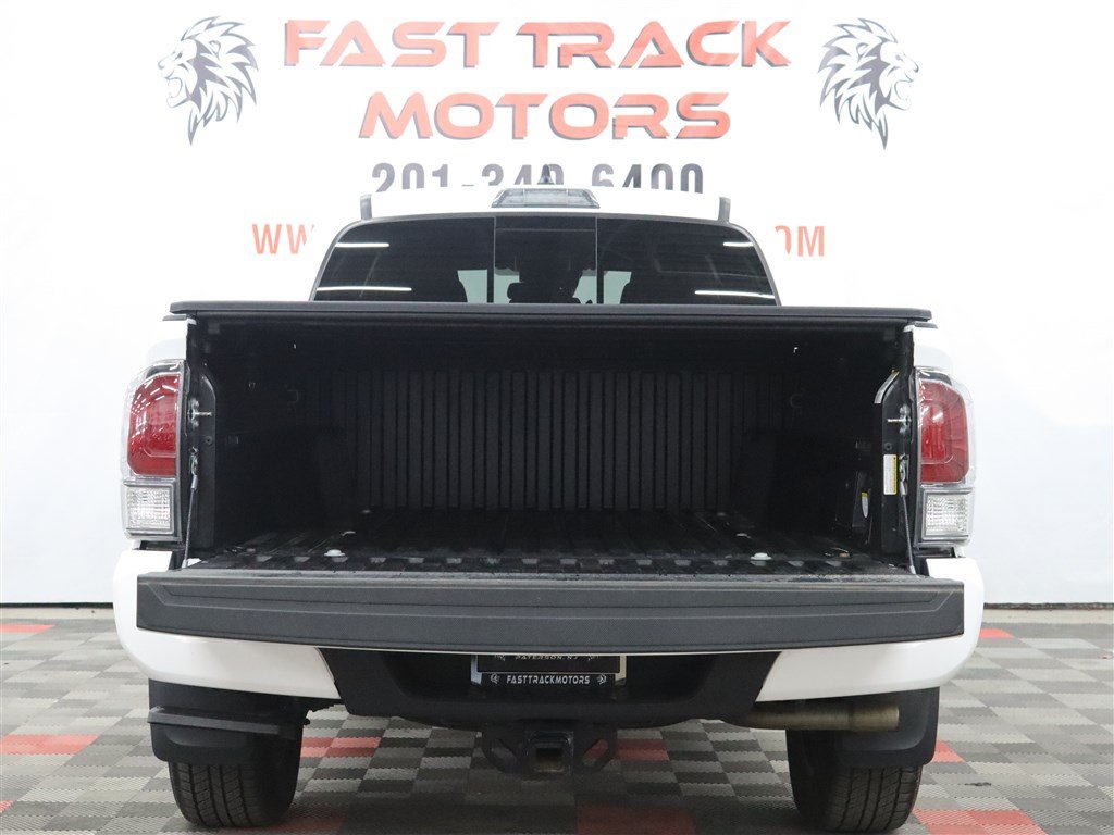 Used 2023 Toyota Tacoma TRD Sport AWD/4WD image 6
