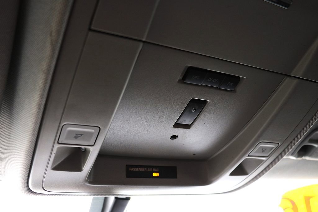 Used 2016 Chevrolet Silverado 3500 LT w/ LT Convenience Package image 18