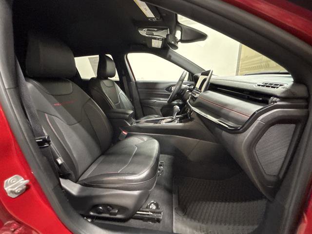 Used 2023 Jeep Compass Trailhawk w/ Trailhawk Elite Group image 19