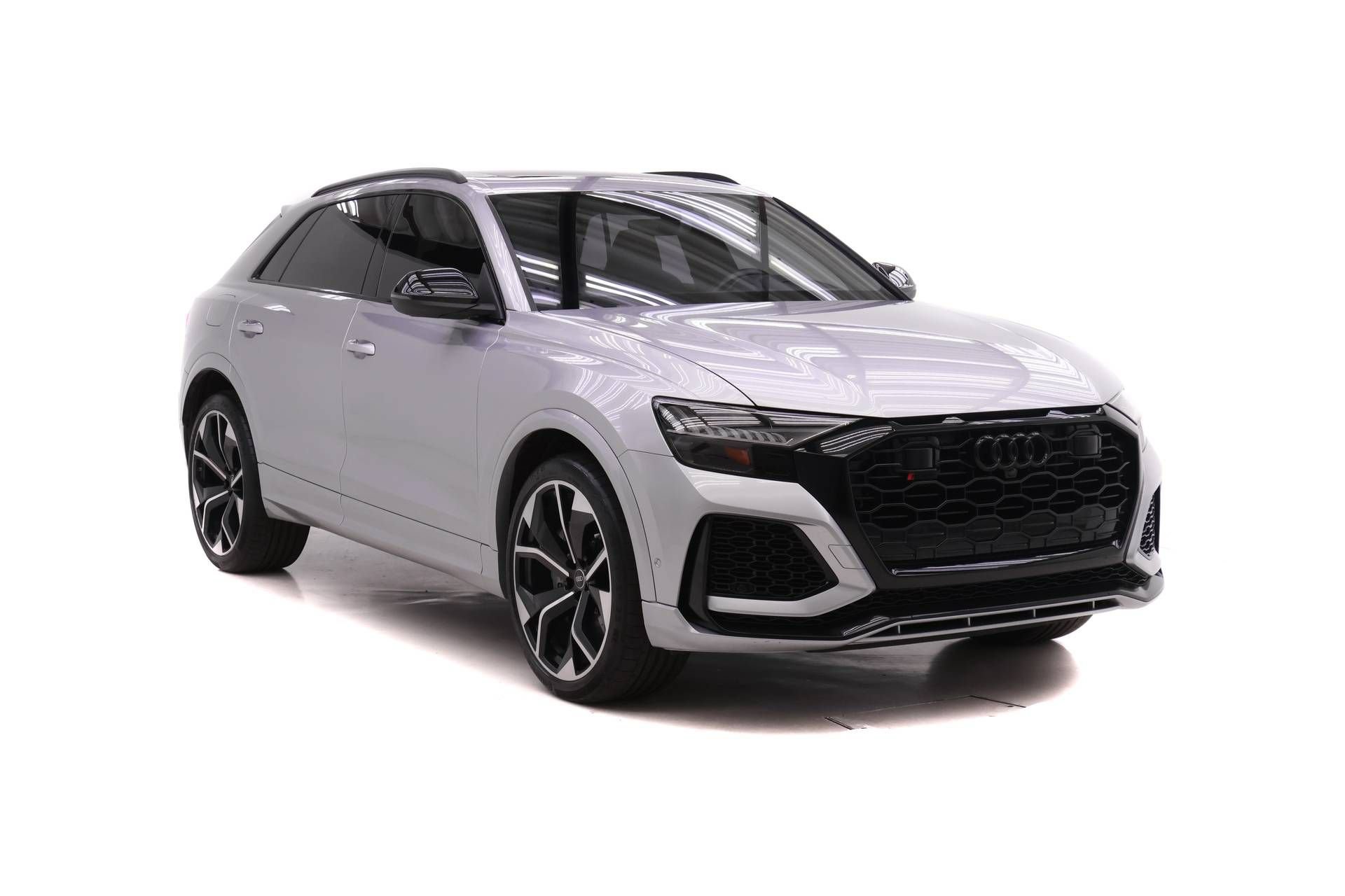 Certified 2021 Audi RS Q8 w/ Black Optic Package AWD/4WD image 2
