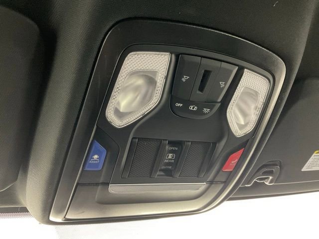 Used 2024 RAM 2500 Tradesman w/ Chrome Appearance Group image 16