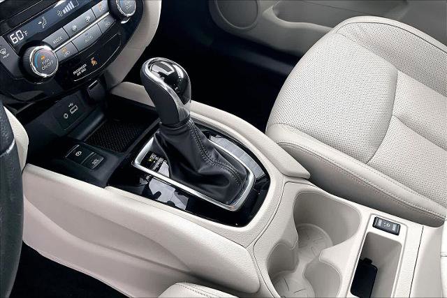 Certified 2022 Nissan Rogue Sport SL w/ Premium Package AWD/4WD image 17