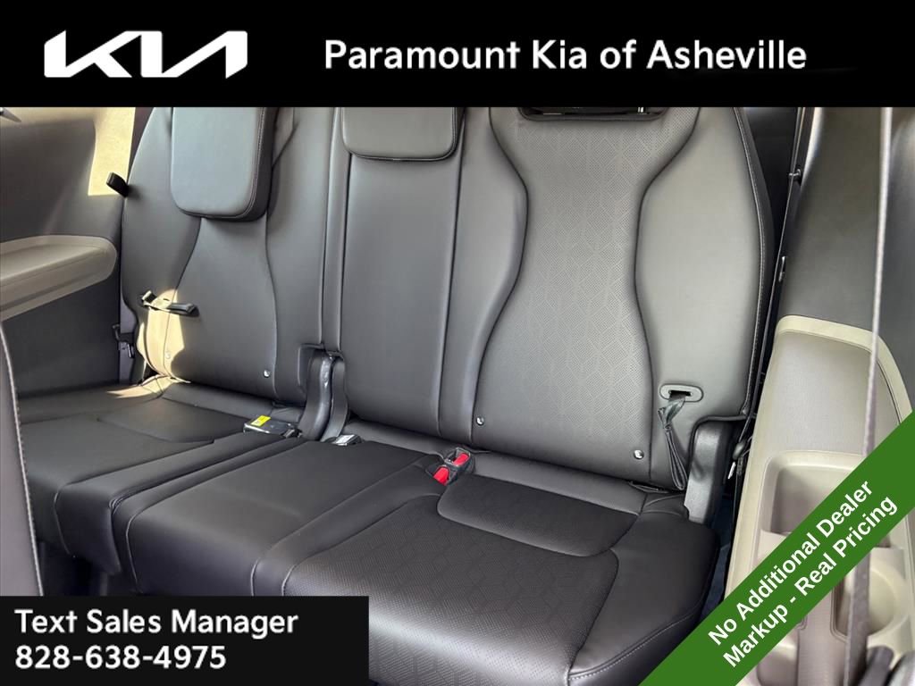 New 2026 Kia Carnival EX image 23