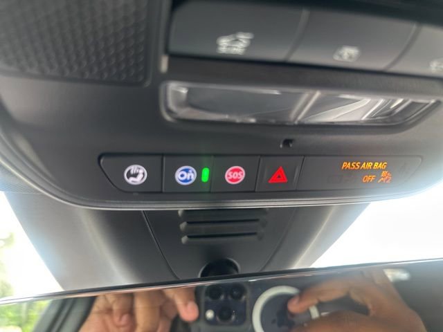 New 2025 Chevrolet Equinox EV RS w/ Convenience Package II FWD image 11