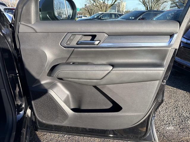 Used 2025 GMC Terrain Elevation image 8