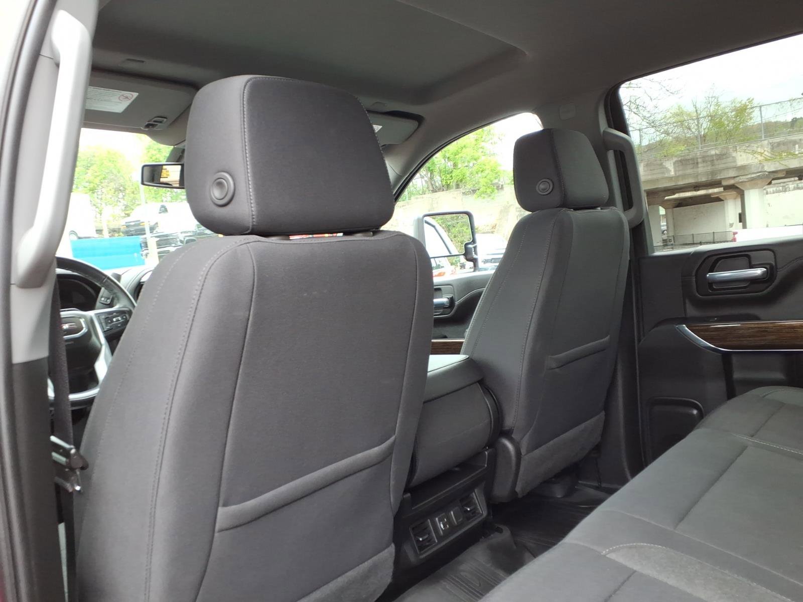 Used 2023 GMC Sierra 3500 SLE w/ SLE Value Package AWD/4WD image 12