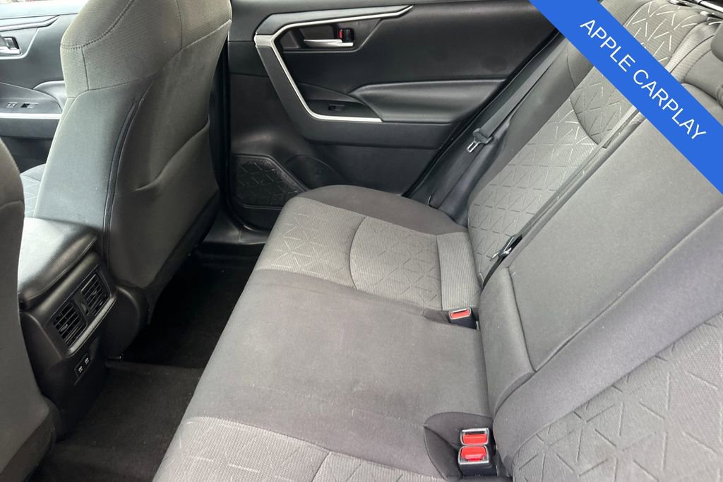 Used 2021 Toyota RAV4 XLE w/ Carpet Mat Package (TMS) image 13