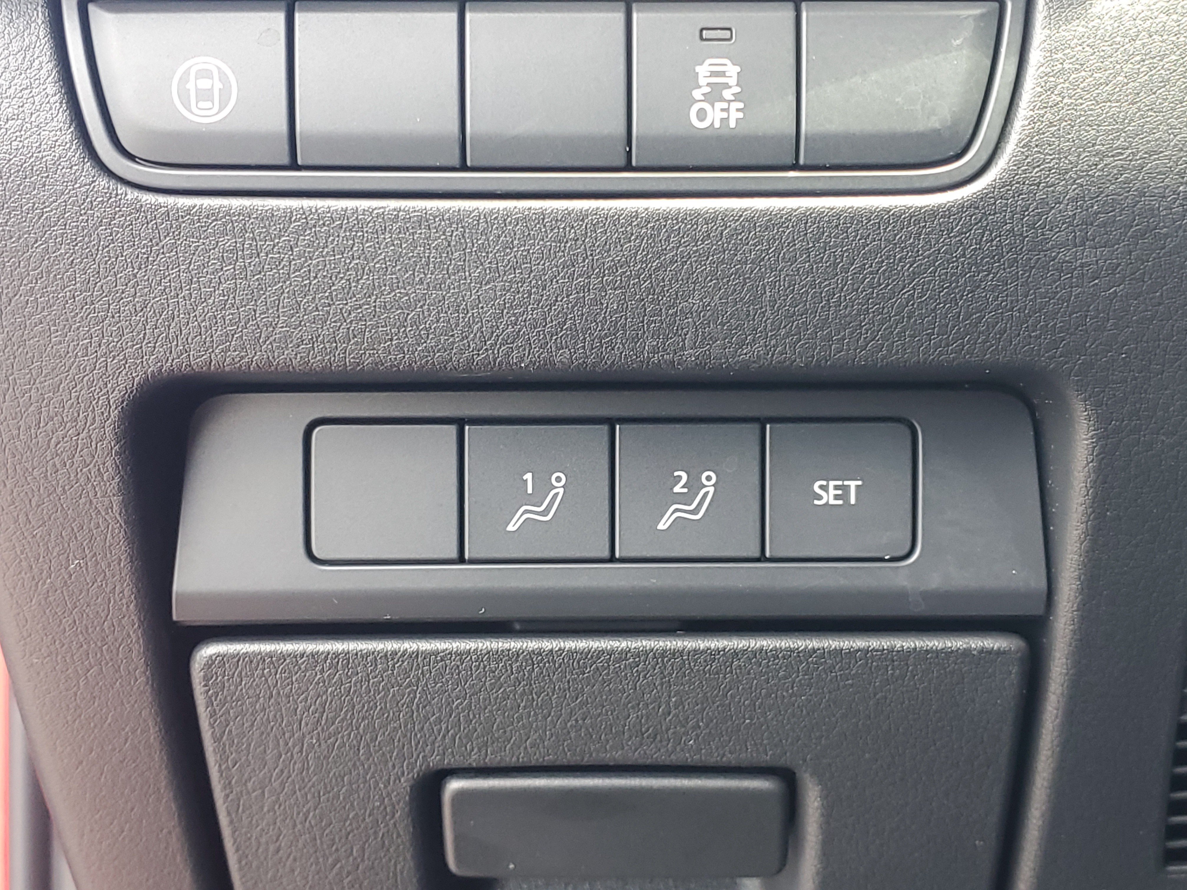 Used 2019 MAZDA MAZDA3 AWD Hatchback w/ Premium Pkg image 25
