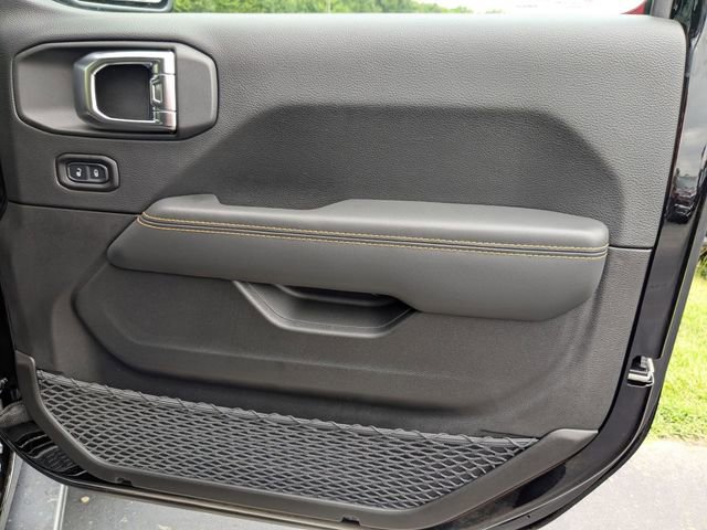 New 2025 Jeep Wrangler Unlimited Rubicon 392 image 35