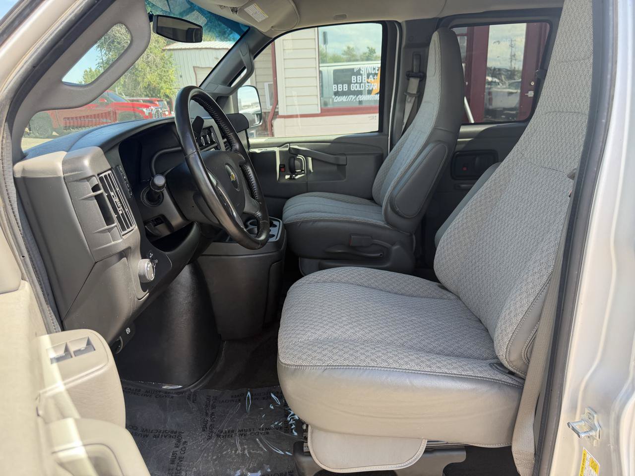 Used 2016 Chevrolet Express 2500 LS RWD image 15