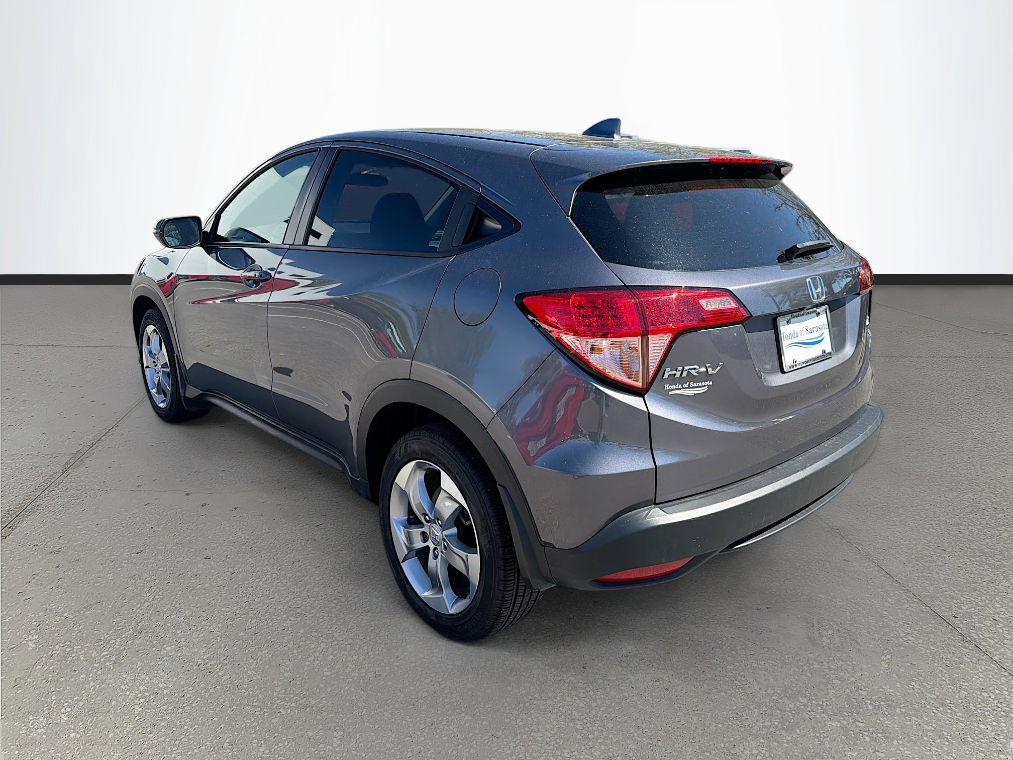 Used 2017 Honda HR-V EX image 6