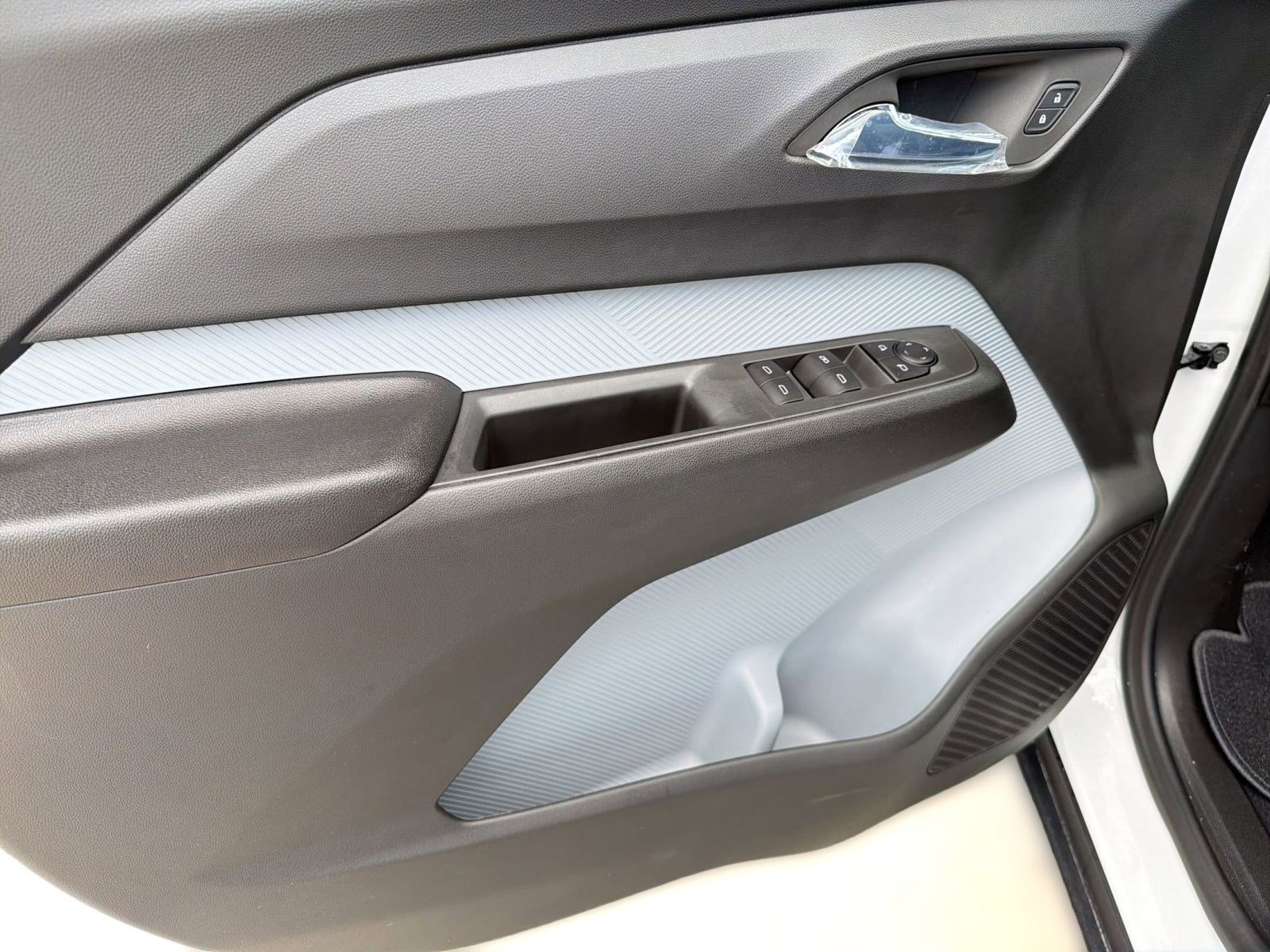 New 2027 Chevrolet Bolt RS FWD image 12
