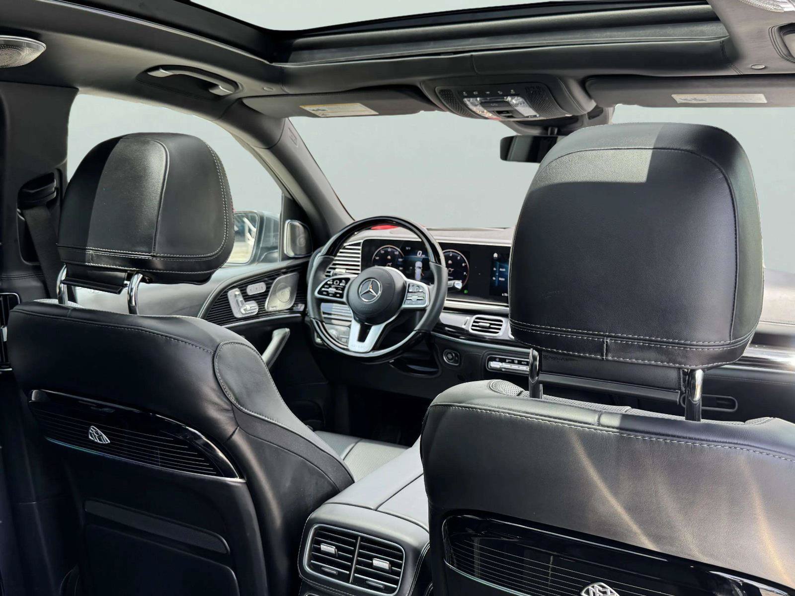Used 2022 Mercedes-Benz Maybach GLS 600 4MATIC image 92