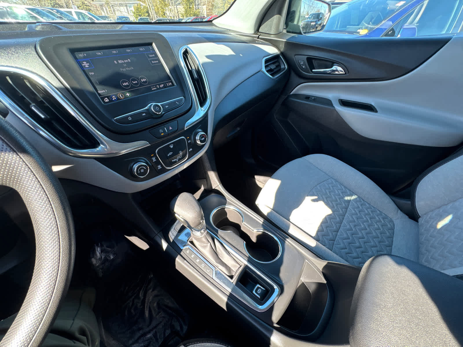 Used 2023 Chevrolet Equinox LS w/ Midnight Edition image 21