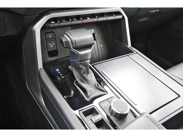 Used 2024 Toyota Tundra Platinum AWD/4WD image 26