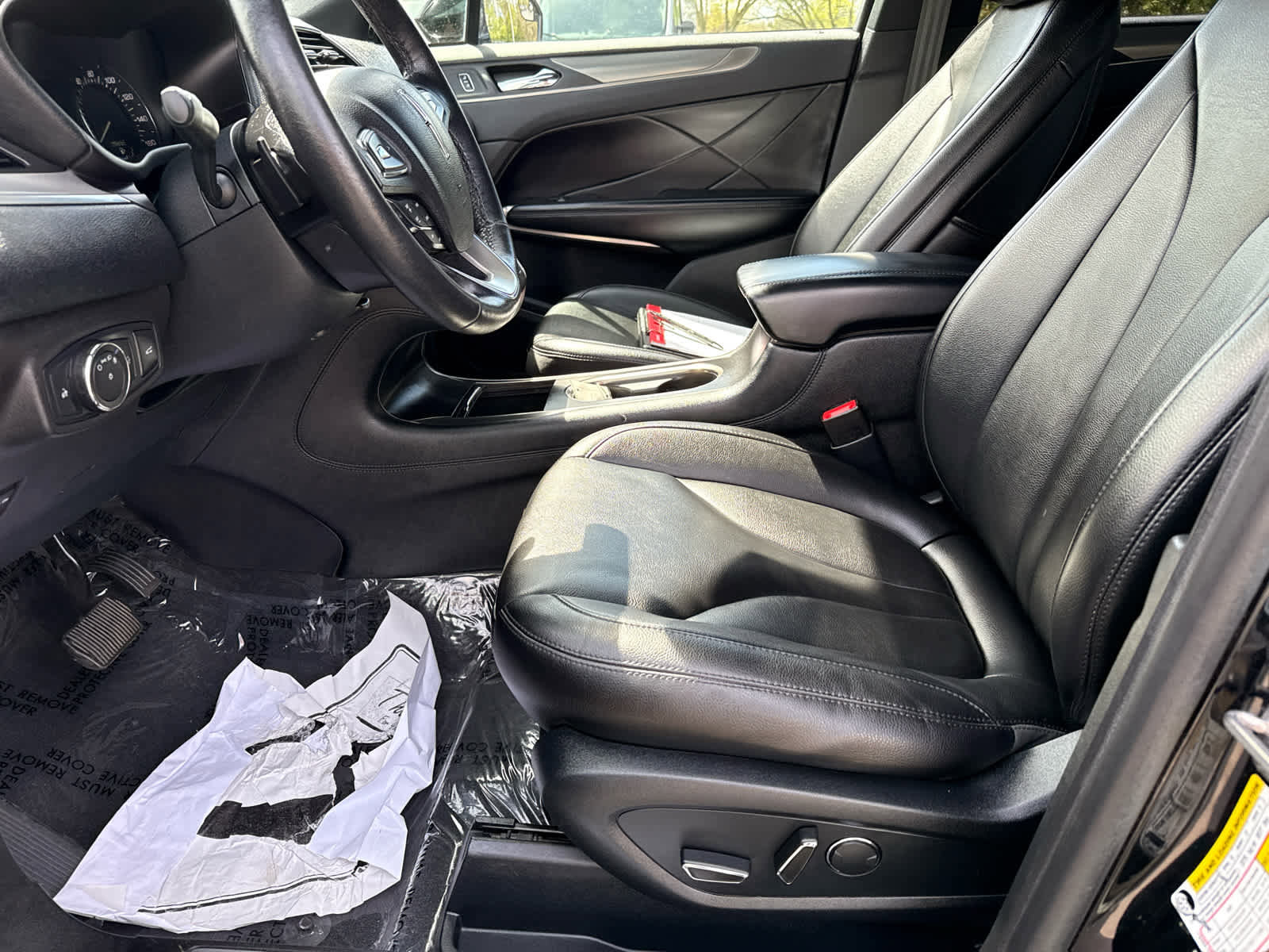 Used 2017 Lincoln MKC Premiere FWD image 11