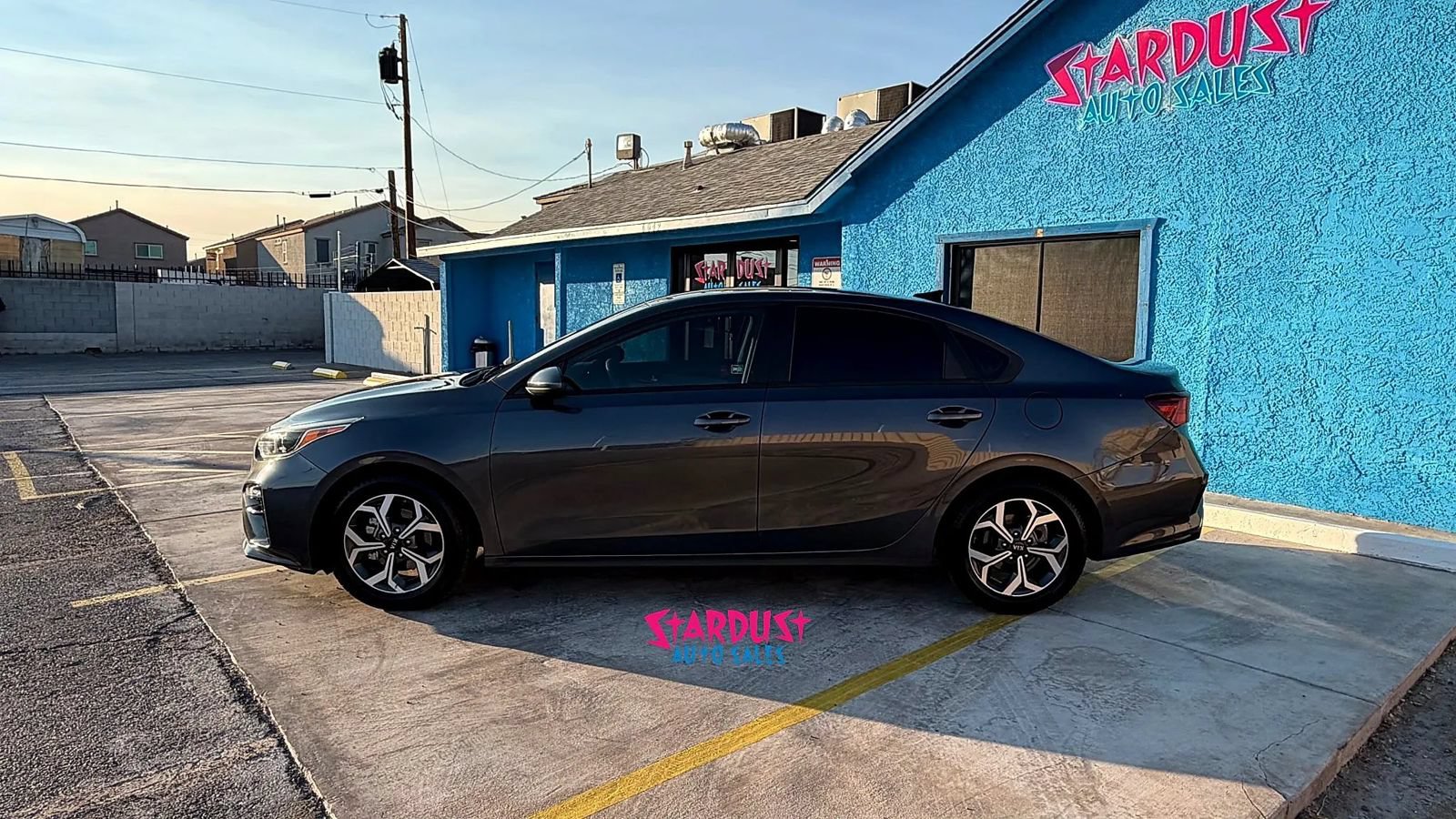 Used 2021 Kia Forte LXS FWD image 2