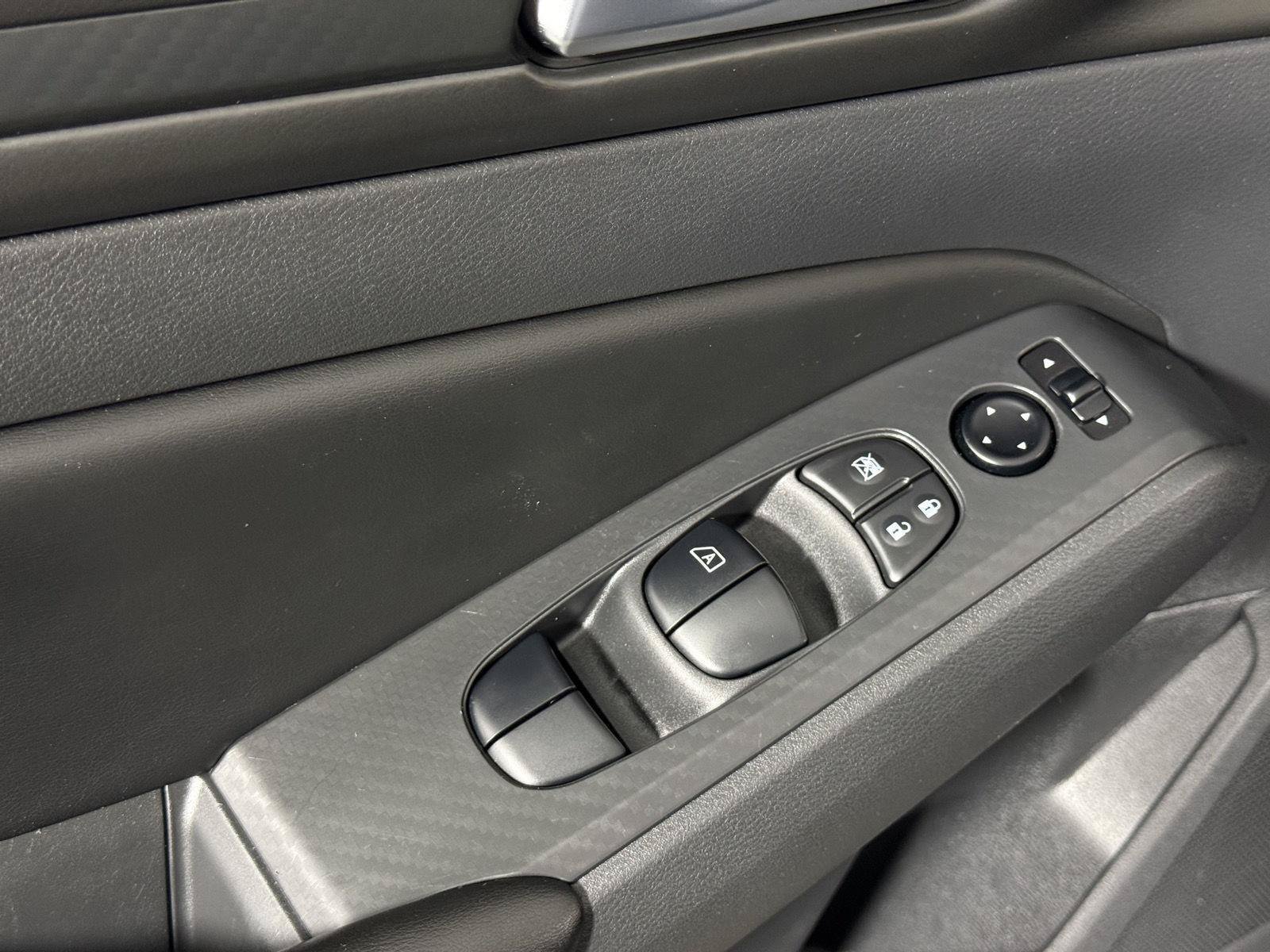 Used 2021 Nissan Altima 2.5 S FWD image 16