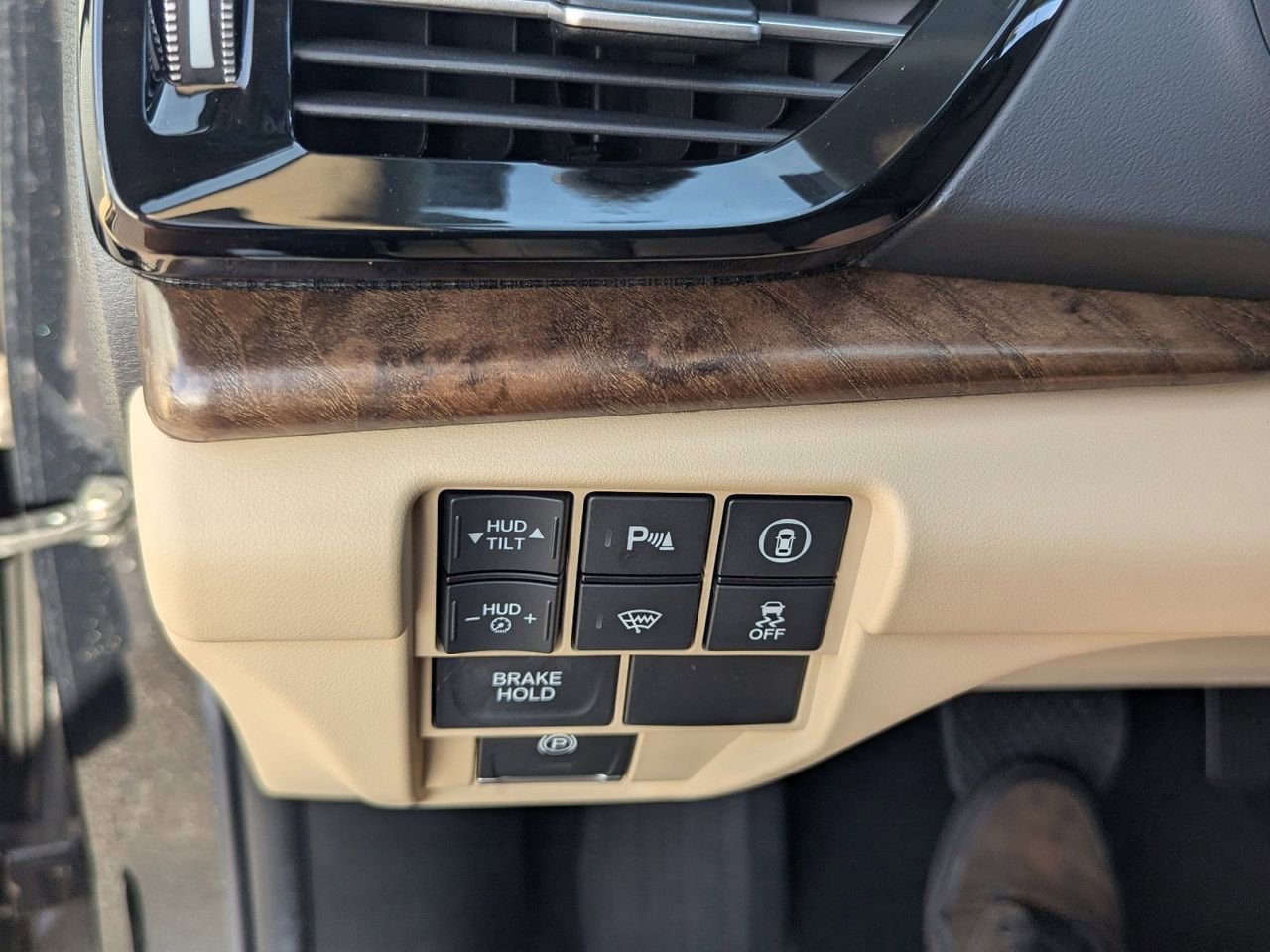 Certified 2024 Acura RDX SH-AWD w/ Advance Package image 34