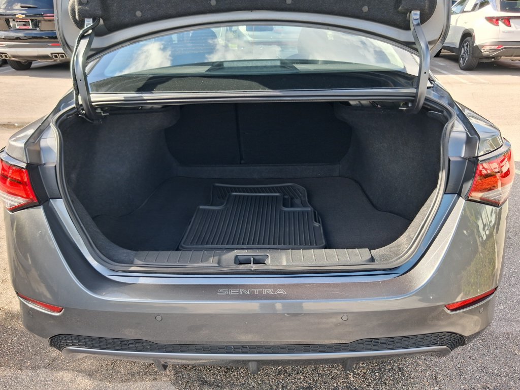 Certified 2025 Nissan Sentra SV FWD image 14