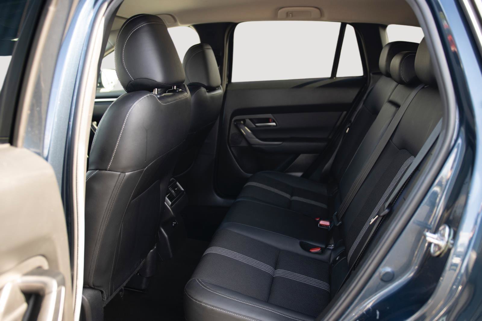 Used 2025 MAZDA CX-50 AWD 2.5 S w/ Preferred Package image 12