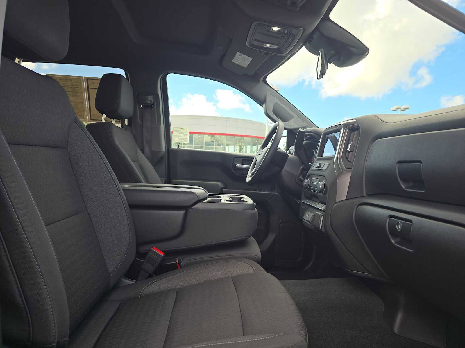 Used 2025 Chevrolet Silverado 1500 Custom Trail Boss w/ Turbomax Blackout Package image 11