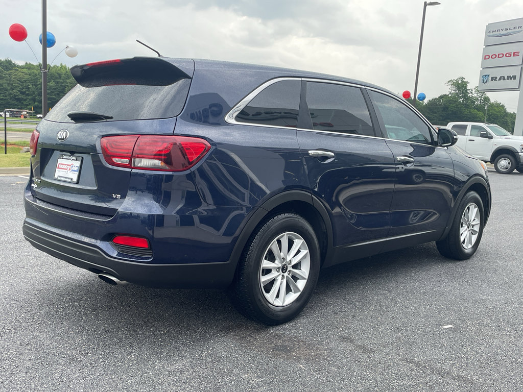 Used 2019 Kia Sorento FWD V6 image 5