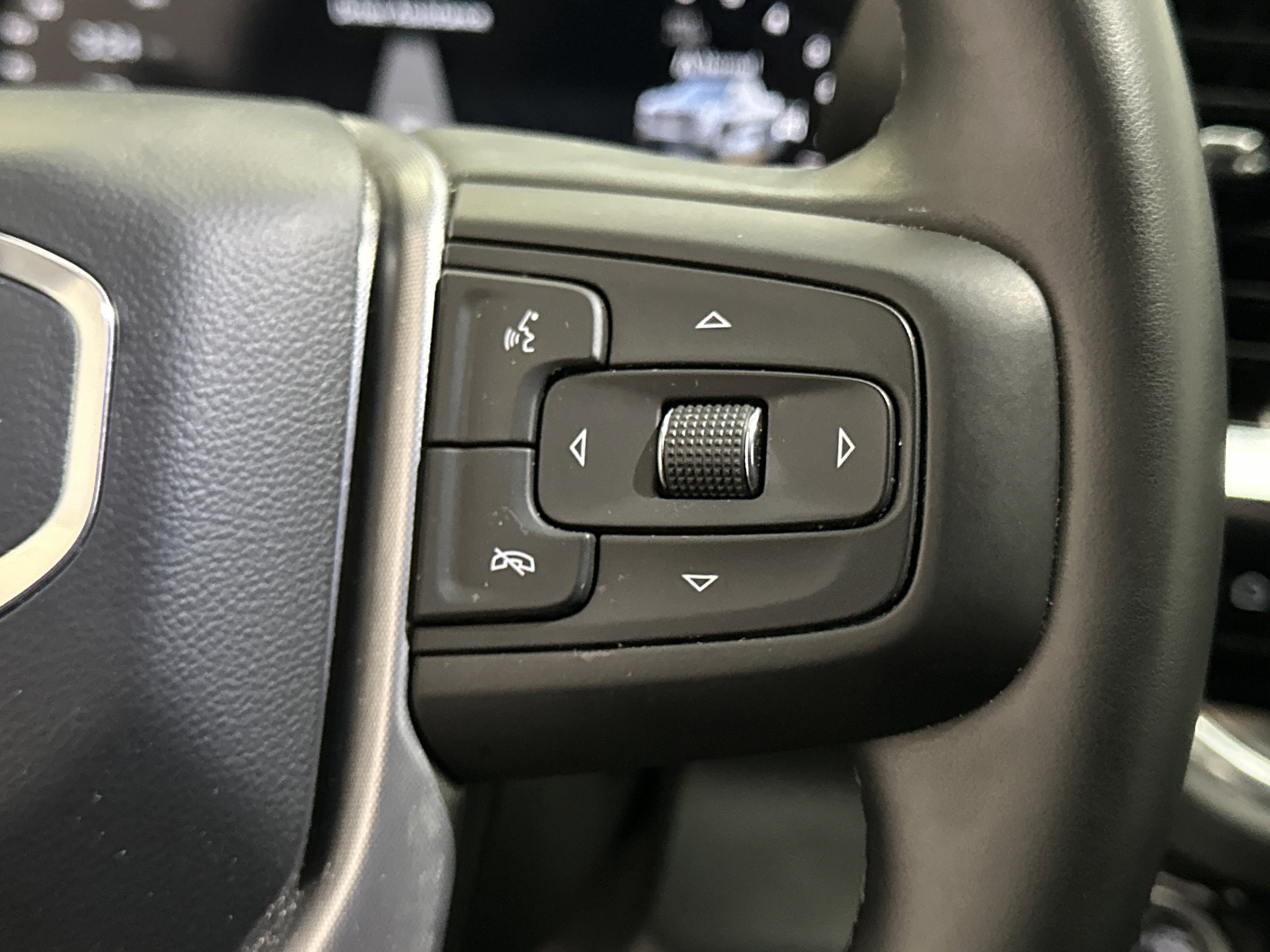 Used 2025 GMC Sierra 1500 SLT image 31