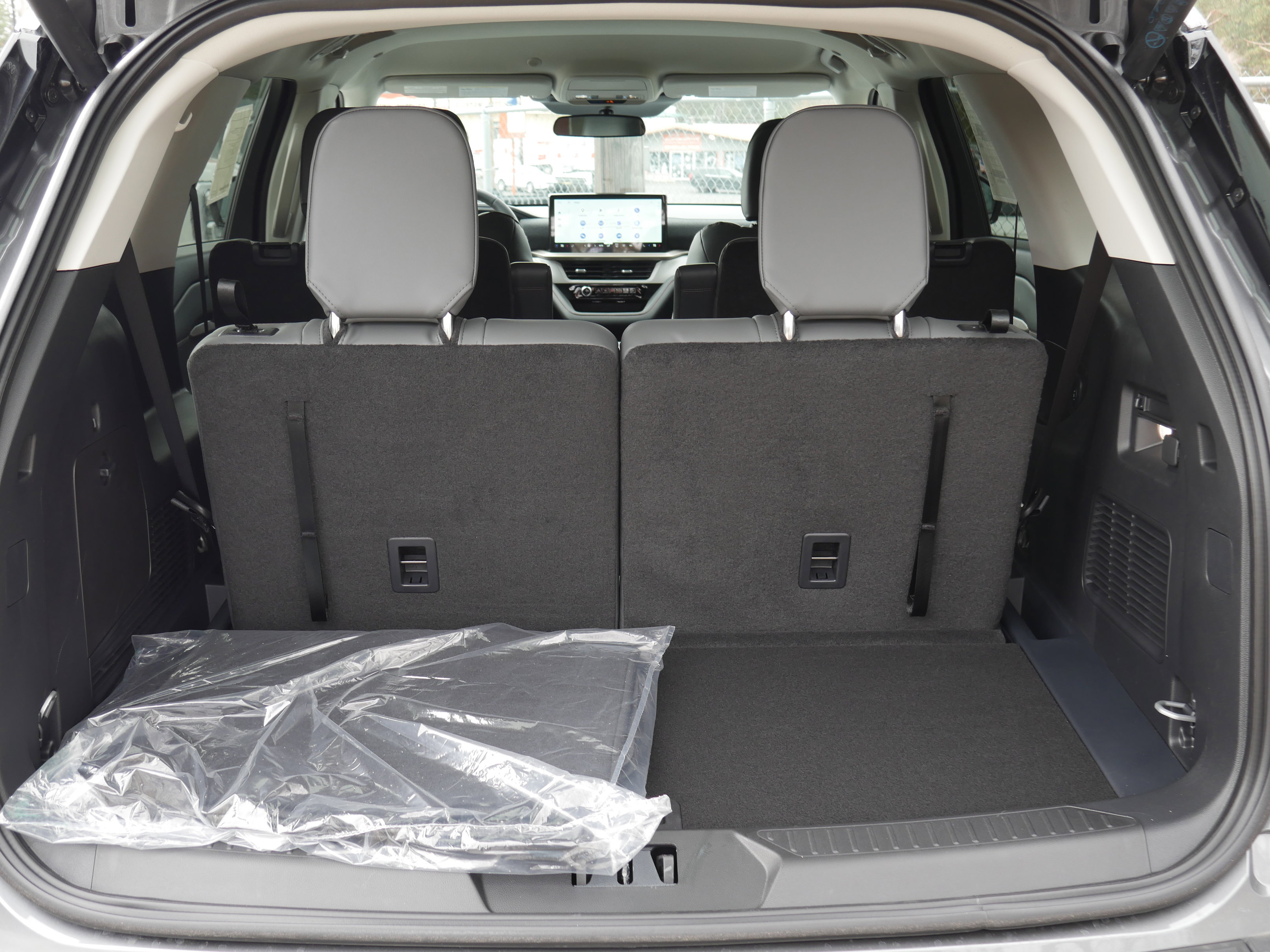 New 2026 Ford Explorer Active w/ Active Comfort Package image 28