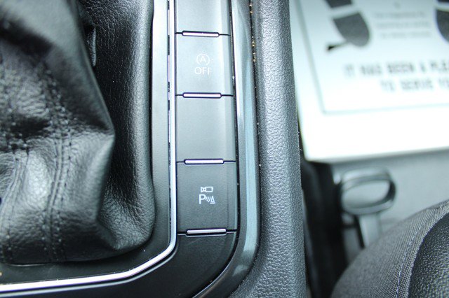 Used 2019 Volkswagen Tiguan SEL Premium w/ 3rd Row Seat Package AWD/4WD image 24