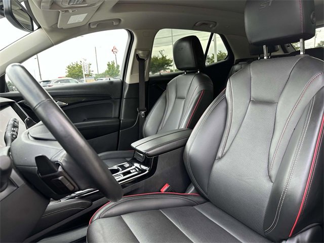 Used 2023 Buick Envision Essence w/ Sport Touring Package image 10