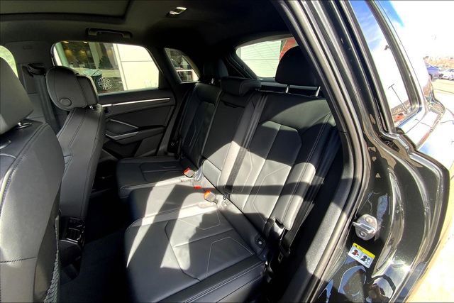 New 2025 Audi Q3 2.0T Premium image 9