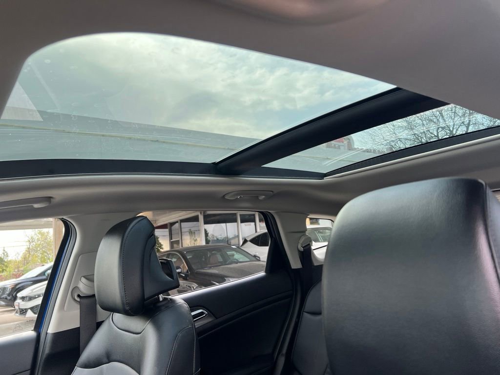 Certified 2023 Kia Sportage SX FWD image 8