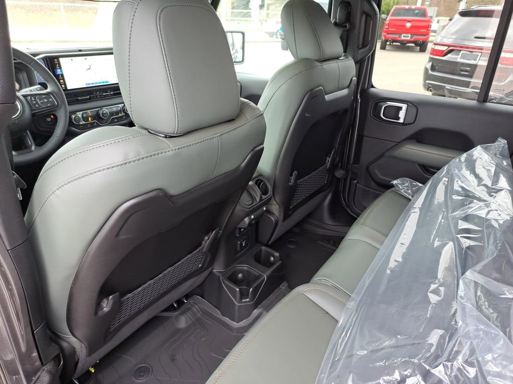 New 2026 Jeep Gladiator Mojave AWD/4WD image 16