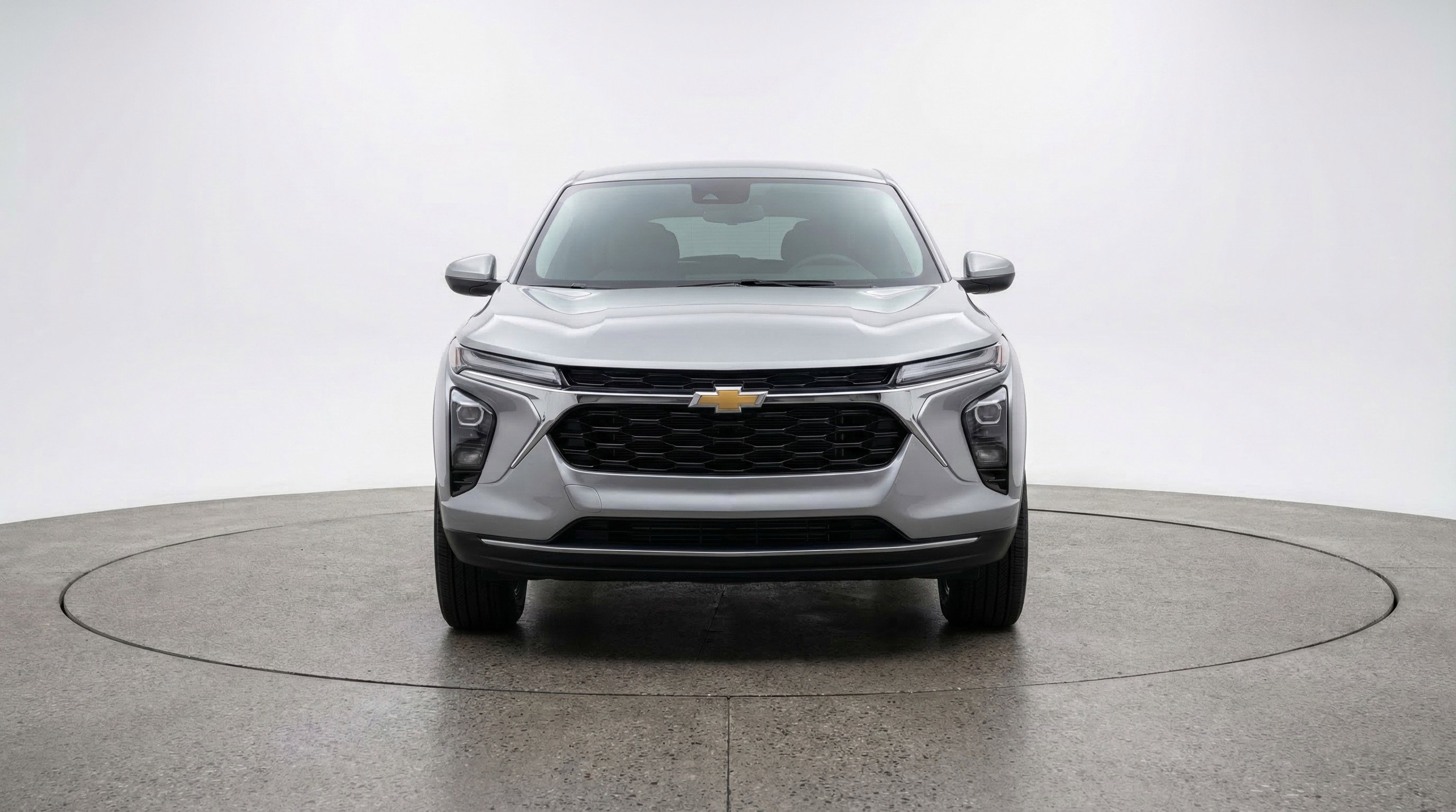 Used 2025 Chevrolet Blazer LT FWD image 2
